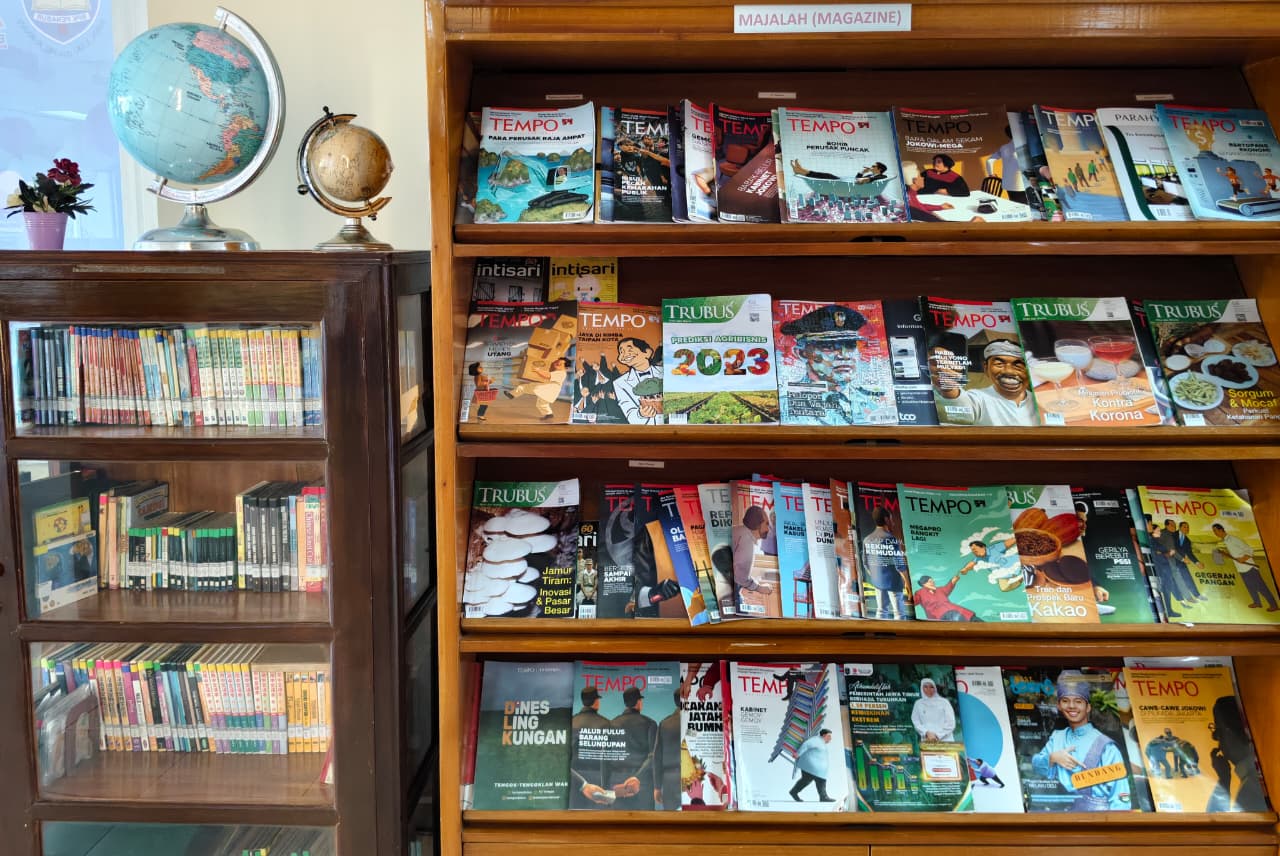 Bukan Hanya Buku: Menjelajahi Koleksi Majalah di Perpustakaan PENABUR Cipto